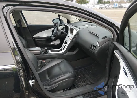 2013 Chevrolet Volt from USA, damaged, VIN 1G1RB6E46DU108887